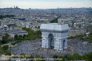 Christo and Jeanne-Claude L'Arc de Triomphe, Wrapped